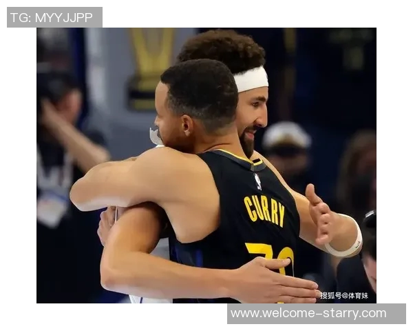 水花兄弟情深库里期待克莱在勇士结束职业生涯即使是一天短合同也无妨