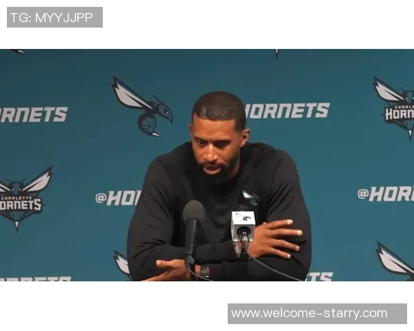 黄蜂主帅回忆三球相撞瞬间称自己当时走神了但球员全力以赴 黄蜂主帅回忆三球相撞瞬间称自己当时走神了但球员全力以赴